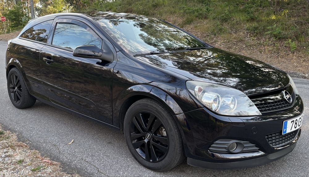Opel Astra GTC H 1.3 110cv