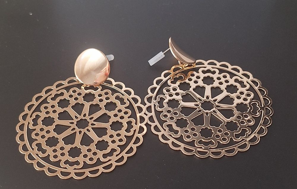 Brincos nunca usados -entrega em mão