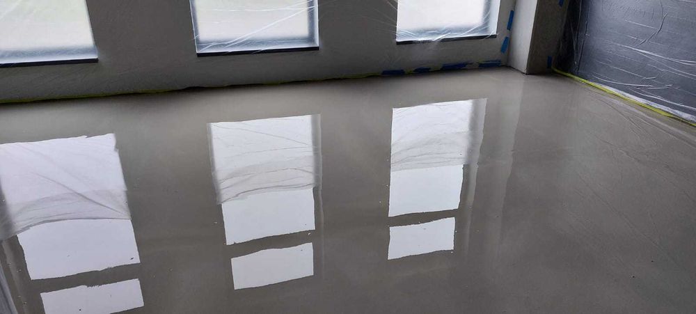 Wylewka poziomująca/wygładzająca/wyrównująca, naprawa podłóg