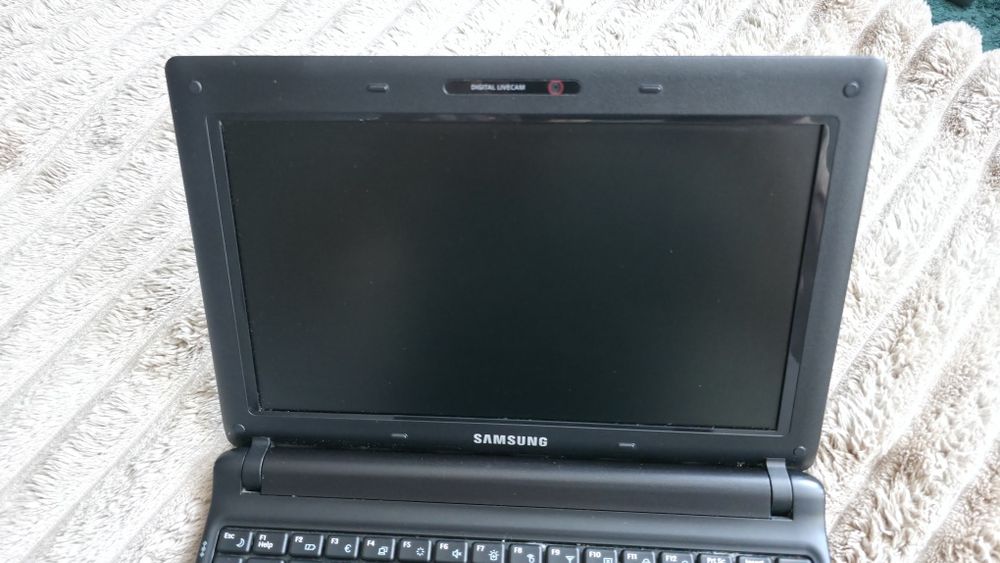 Laptop Samsung N150 Plus HDD 250GB , RAM 1GB , Ekran 10 cali , 100% sprawny. Windows XP !