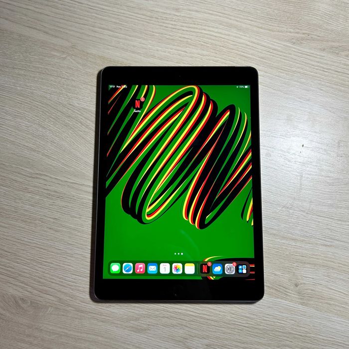 iPad 9 Wi-Fi + Cell + Rysik + Ładowarka - Stan Idealny