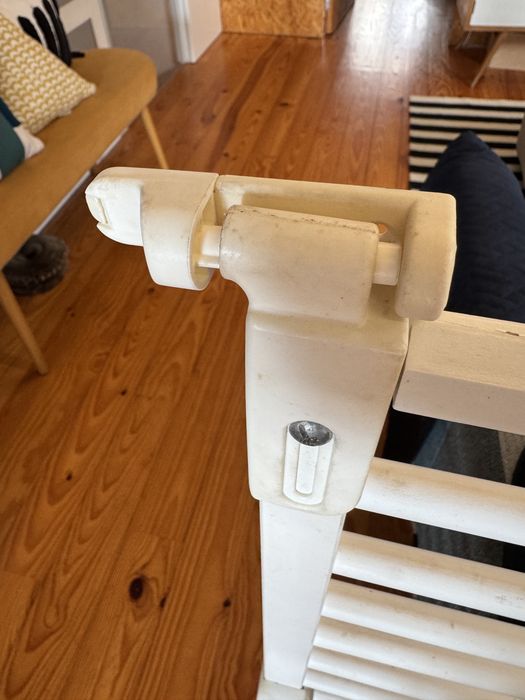 Portão / Grade de Segurança Infantil IKEA PATRULL FAST (65 cm a 106,5 cm)