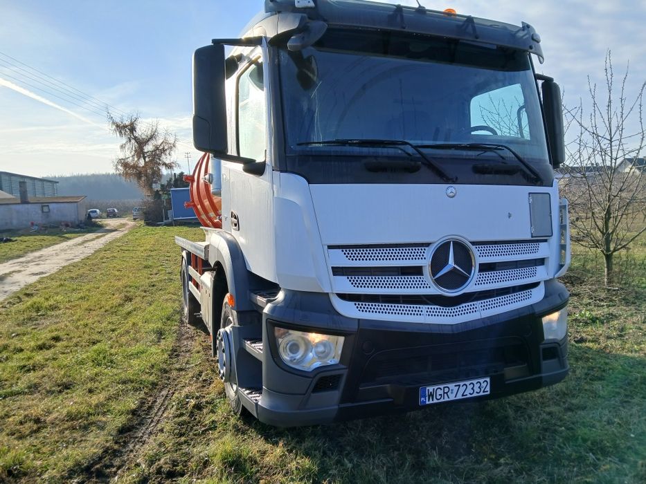 Mercedes Antos asenizacyjny beczka asenizacja szambiarka specjalny