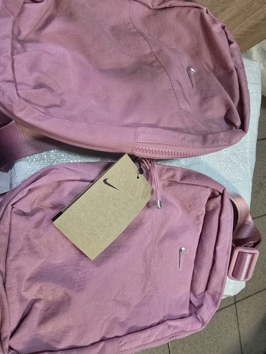 Сумка через плечо Nike Aura Hf7038-699, рожева