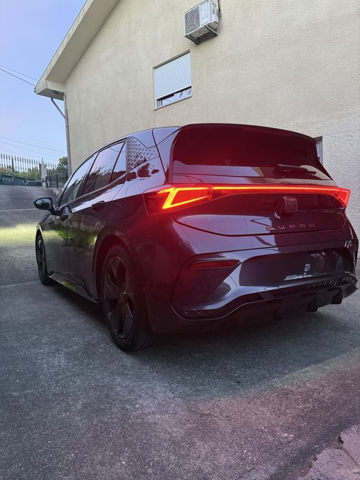 CUPRA Born Adrenaline One 62kWh 204 cv | IVA DEDUTÍVEL |