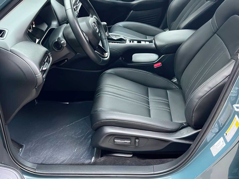 Honda HR-V EX-L      2025