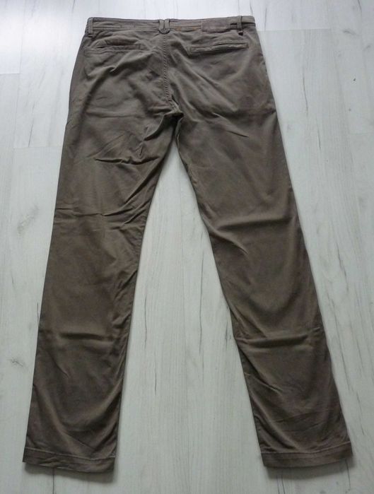 Męskie spodnie jeansowe HUGO BOSS rozmiar L W33 L32 STRETCH khaki