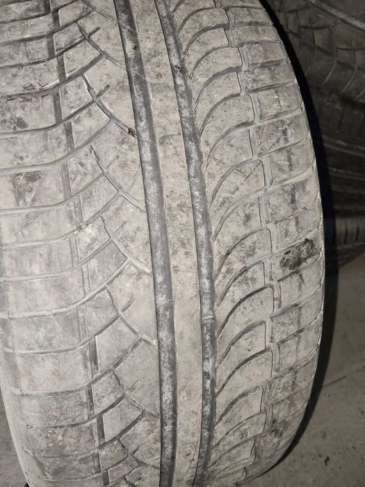 Шини, BMW X5, X6
Шини, диски бмв х 5, х6 різноширокі R15 255/50,