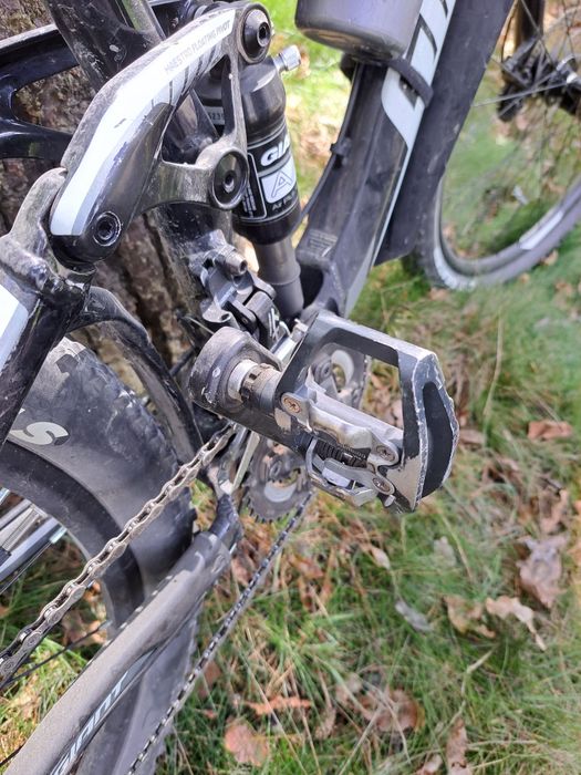 Giant  trance   na pełnym  xt