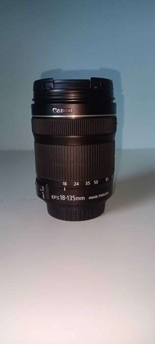 Canon 750D pouco usado corpo mais objetiva