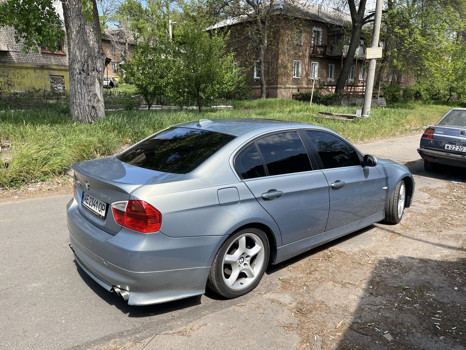 Бмв 325і 2.5 бензин е90