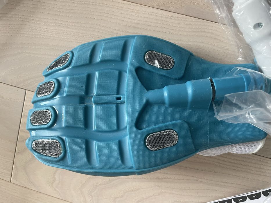 Пароочисник Black&Decker SteaMitt