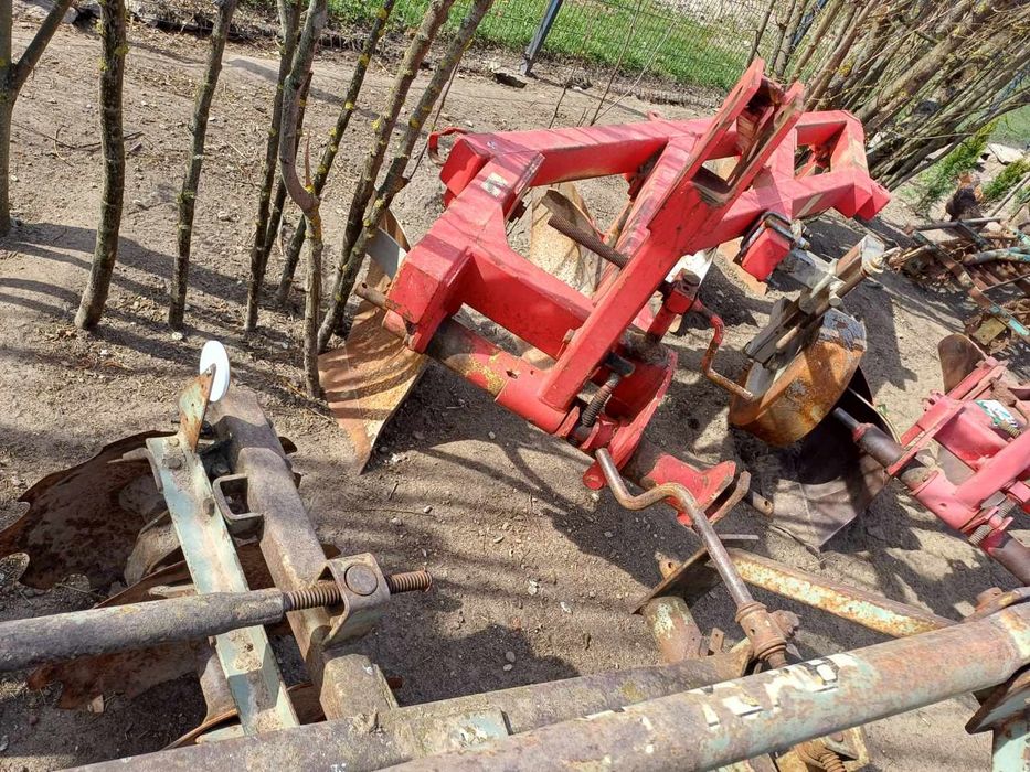 Sprzedam pługi Staltech 4