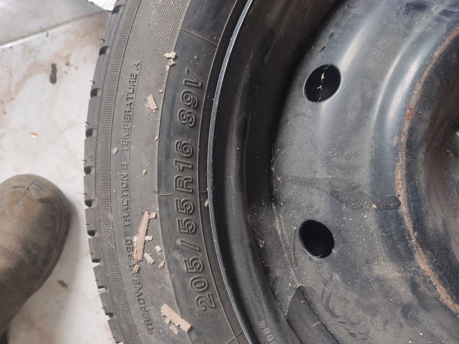 Колесо нове запаска