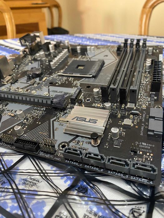 Asus Prime B450M-A – Motherboard AM4 em ótimo estado