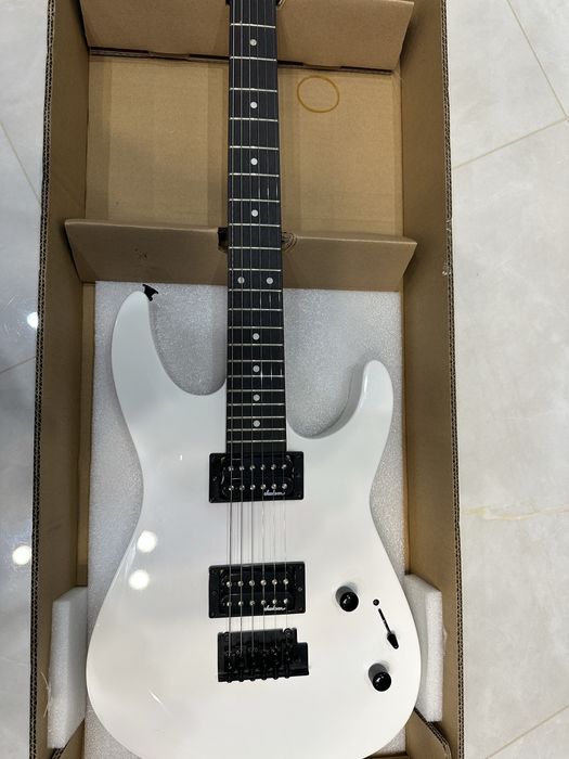 Електрогітара jacson js11 Dinky White
