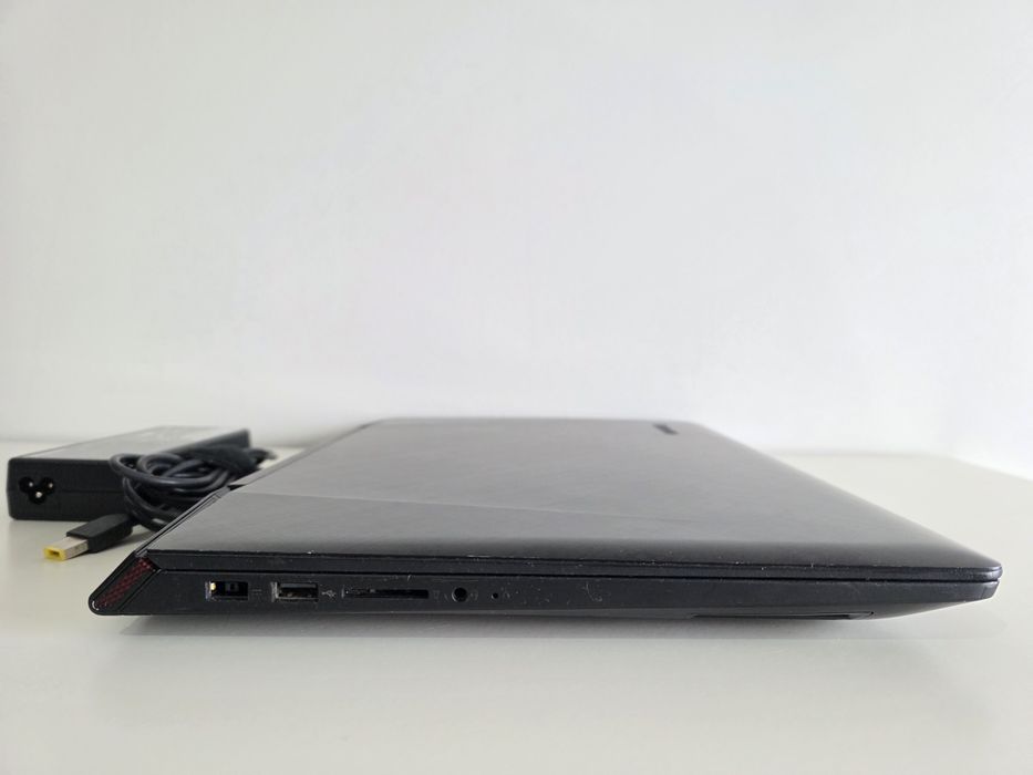 Portátil Gaming Lenovo Y700 - i7, 12GB DDR4, GTX 960M