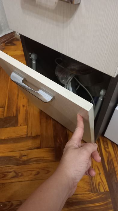 Тумба прикроватная