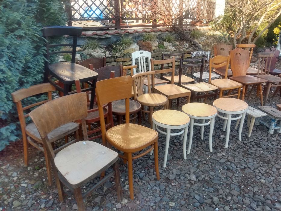 krzesła drewniane, też tapicerowane vintage, PRL