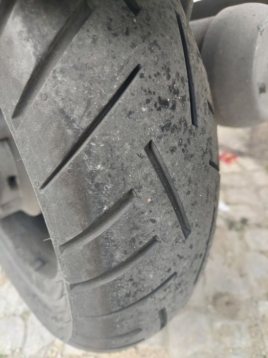 Vendo Sym GTS EVO 125 ( como nova )