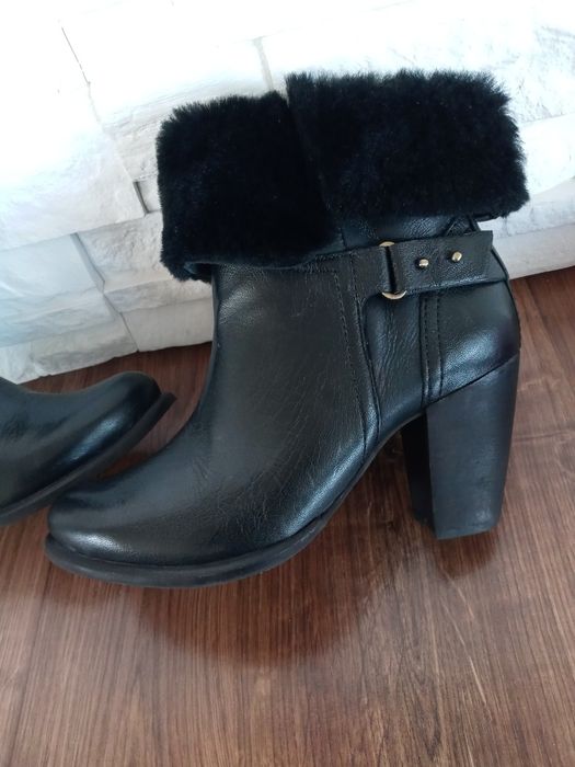 Buty botki kozaki UGG rozm 35 oryginalne