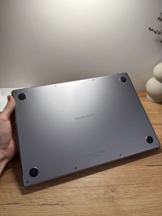 MacBook Pro 16’ 2021 M1 Pro 16GB 1TB SSD