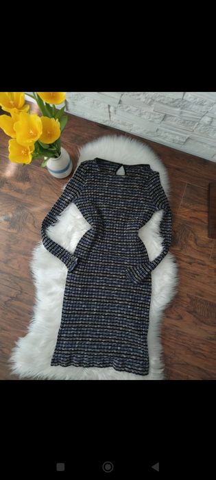 Dzianinowa sweterkowa Sukienka dopasowana rozmiar M