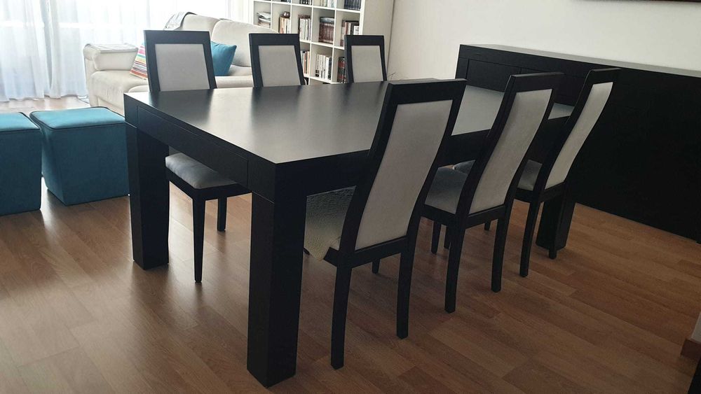 Mesa sala de jantar com 6 cadeiras em carvalho wengué