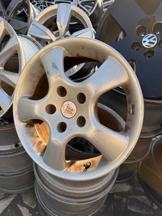 Jantes usadas 15 vw caddy OZ 5x112