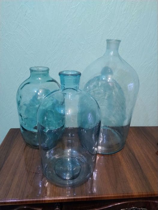 Скляні бутлі для вина