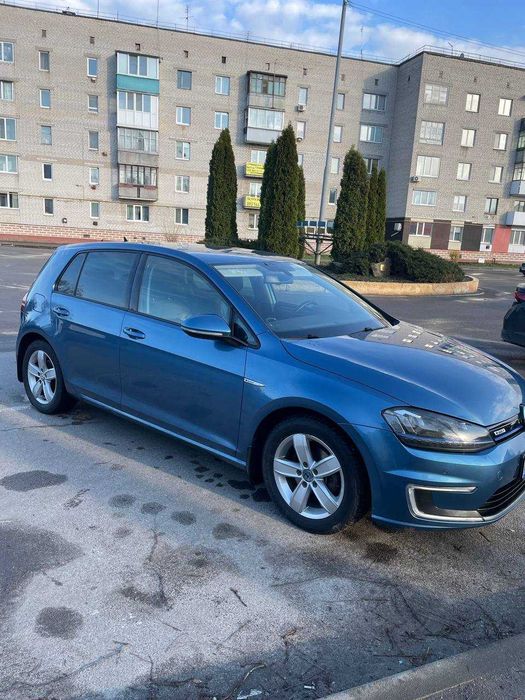 Продам E-Golf 2015