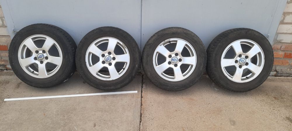 Литые диски и резина 195/65 R15 то