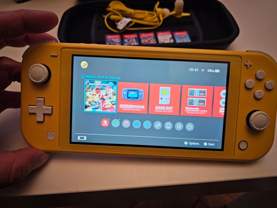 Nintendo Switch Lite Żółty + 256GB + gry + bogaty zestaw, idealny stan