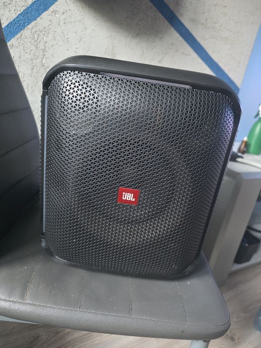 JBL PartyBox Encore Essential + mikrofon
