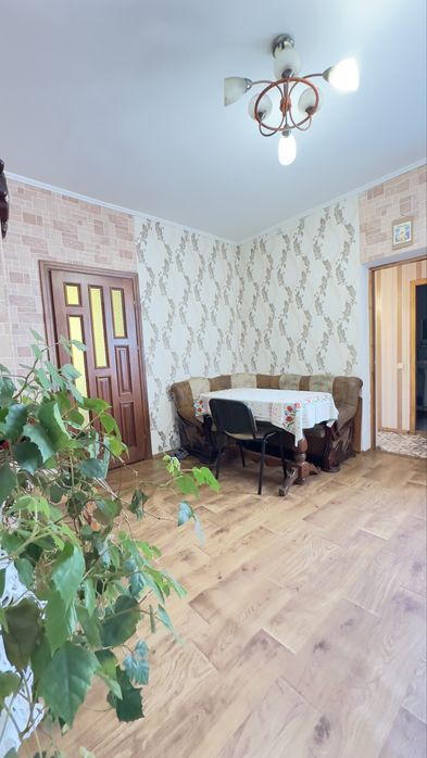 Продаж будинку в центрі міста