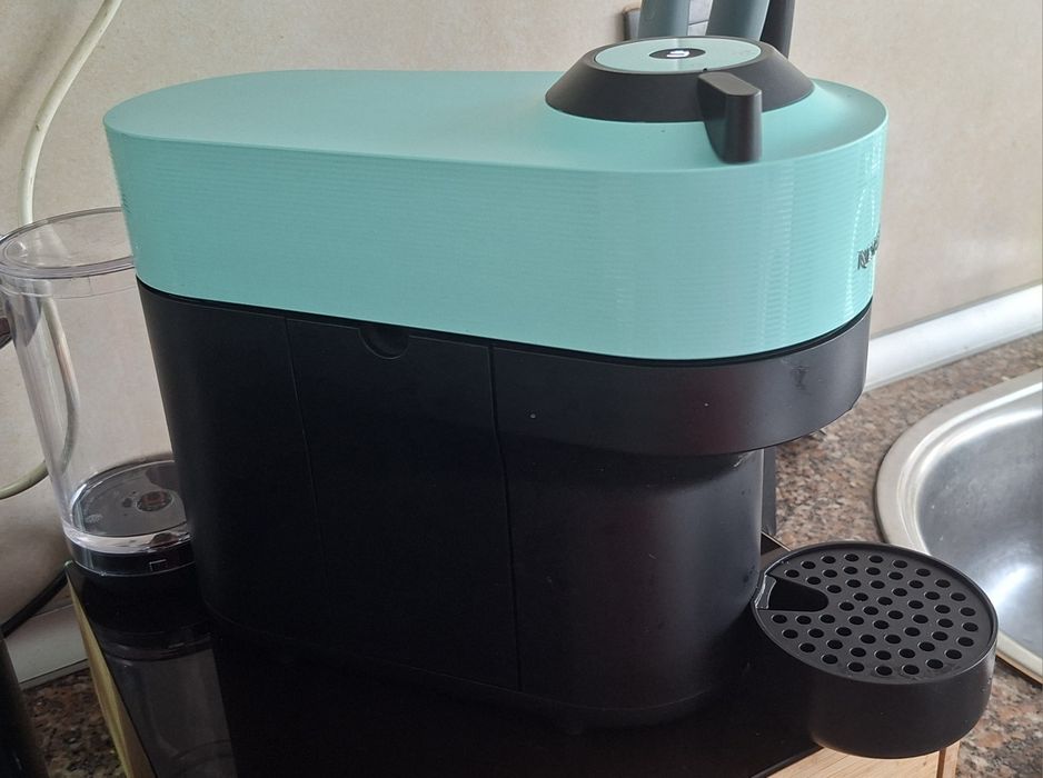 Máquina Nespresso Vertuo Verde Menta