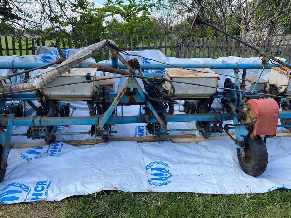 Сівалка СУПН навісна 8 рядна