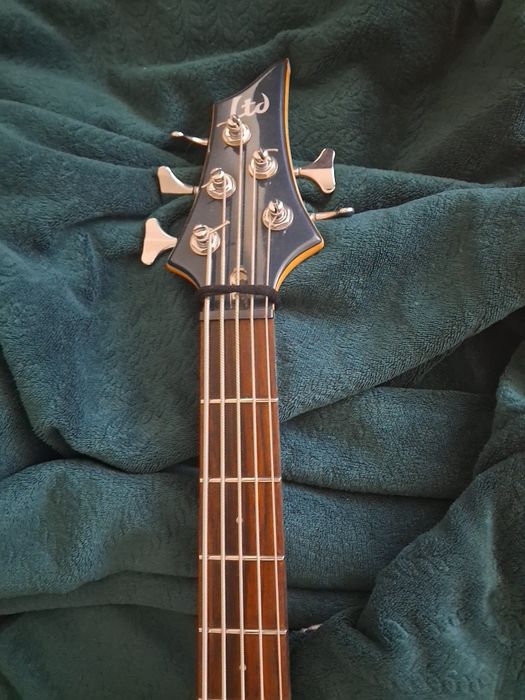 Gitara basowa ltd