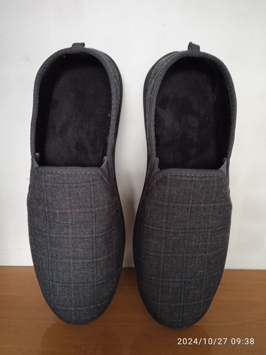 Взуття з Європи чоловіче, 45 розм. 480 грн.