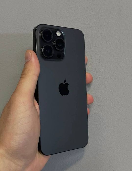 iPhone 15 Pro Max 256GB. Black Titanium