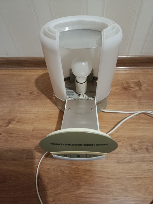 Продам светильник Phillips