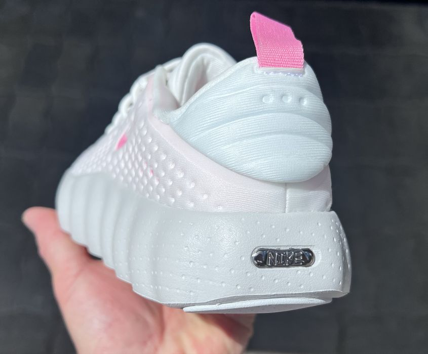 Кросівки жіночі Nike Mind 002 pink white 36-41р. в наявності.