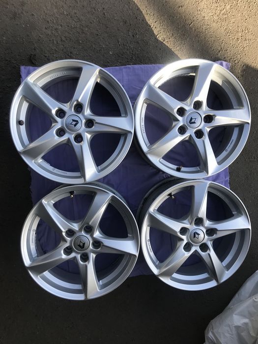 16‘(5*114,3)6,5J.ET-40.Dia-67,1 Brock AlloyWheels Germany.