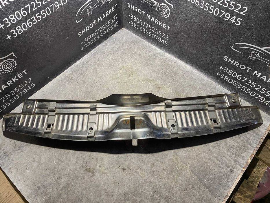 Накладка молдинг порогу багажника Renault Laguna 2 універсал