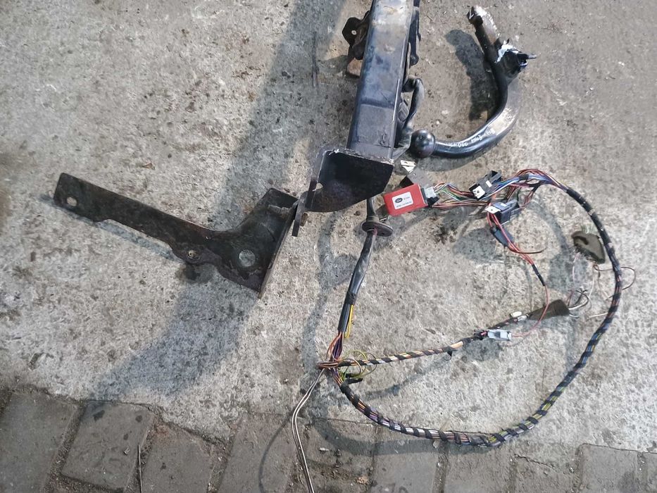 Hak Holowniczy Wypinany Wiązka Moduł Tabliczka Ford Mondeo MK3 HB