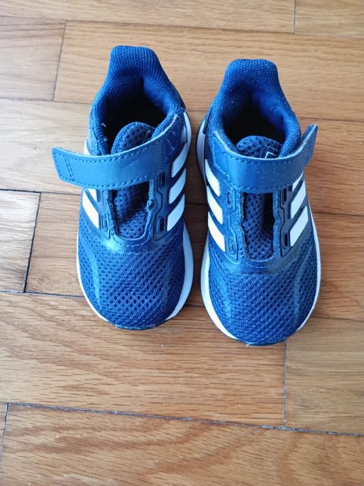 Sapatilhas tamanho 19 Adidas