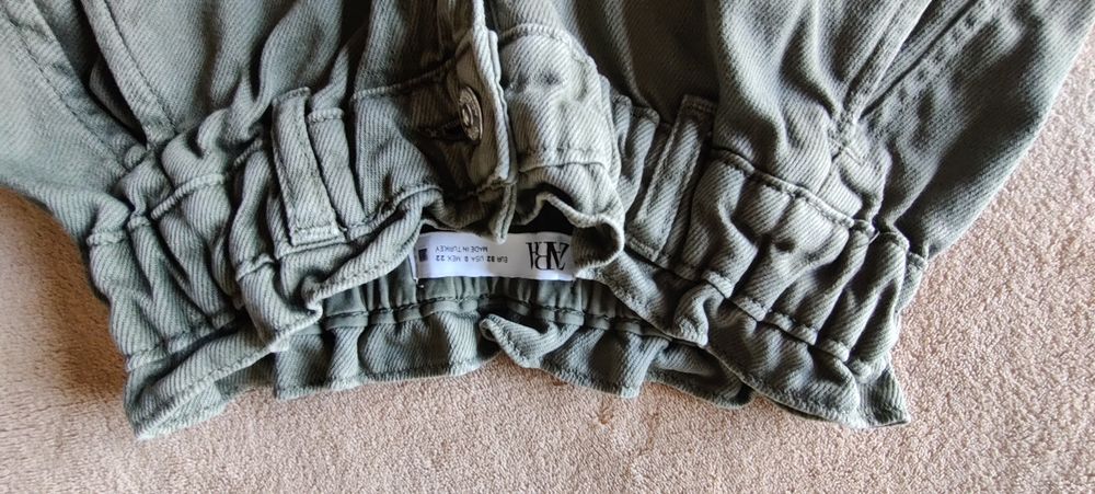 Mom  Jeans  Zara