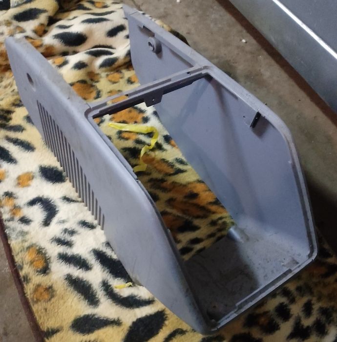 Каркас тумба с подстаканником на Мерседес Вито 638