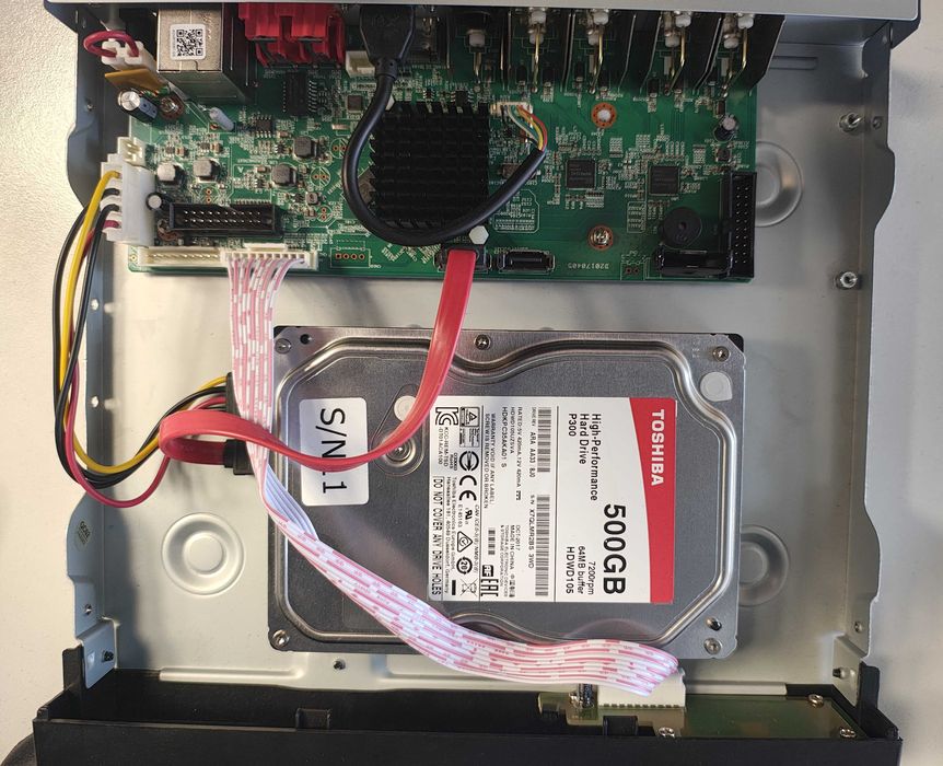 Rejestrator LV-XVR84 - 8 kanałów analogowych + dysk 500GB