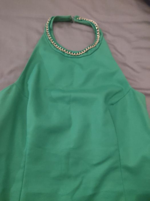 Vários vestidos cerimônia